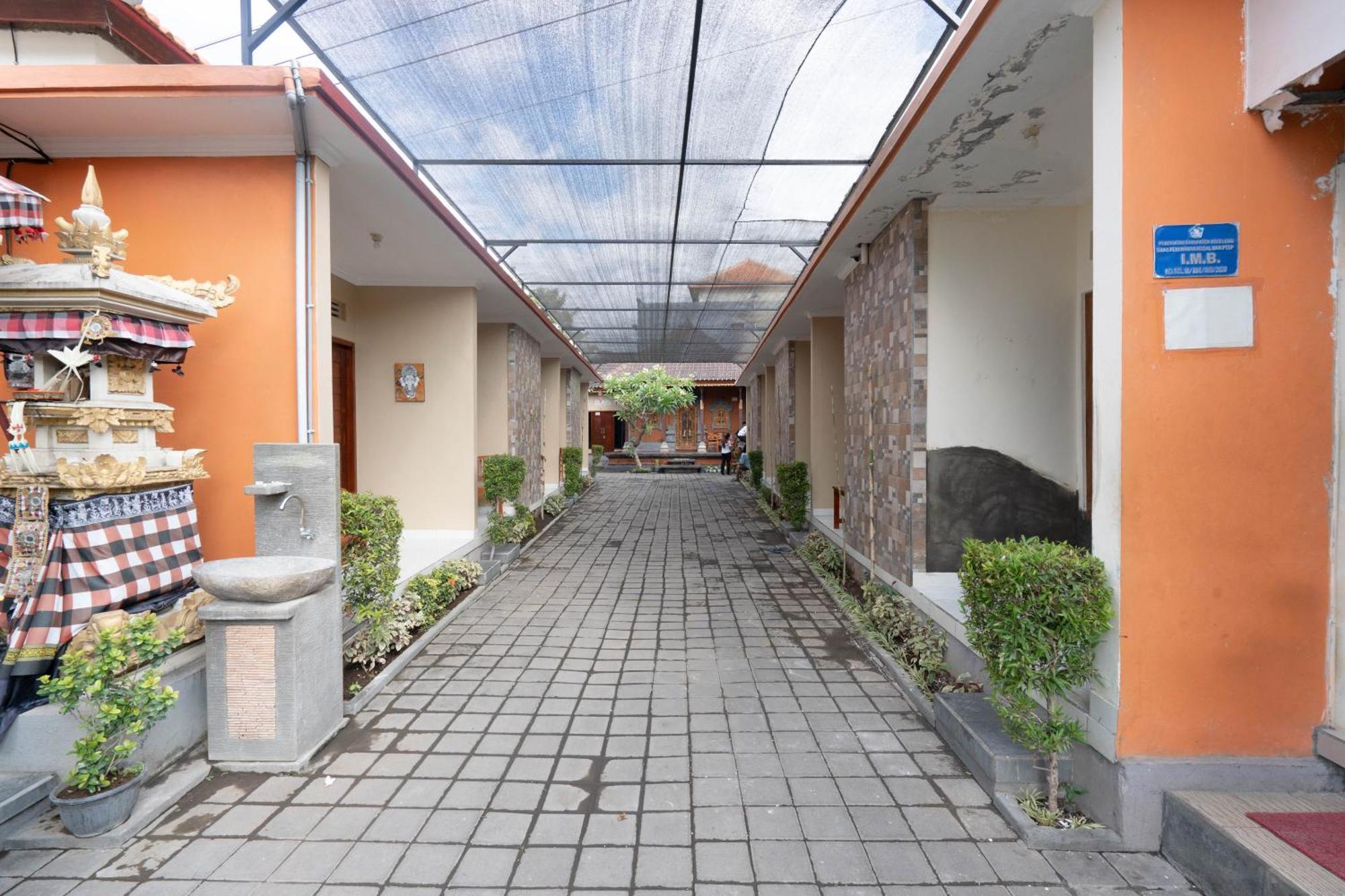 فندق Reddoorz Near Buleleng Harbour 2 سينغاراجا المظهر الخارجي الصورة